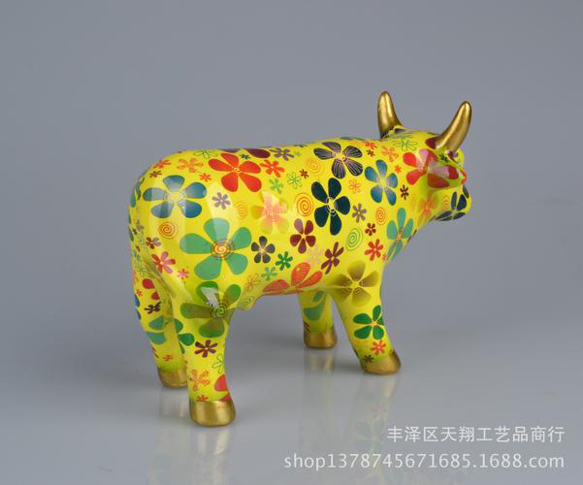 玻朝塑料工艺品